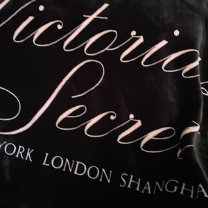 Blanket Victoria’s Secret blanket
